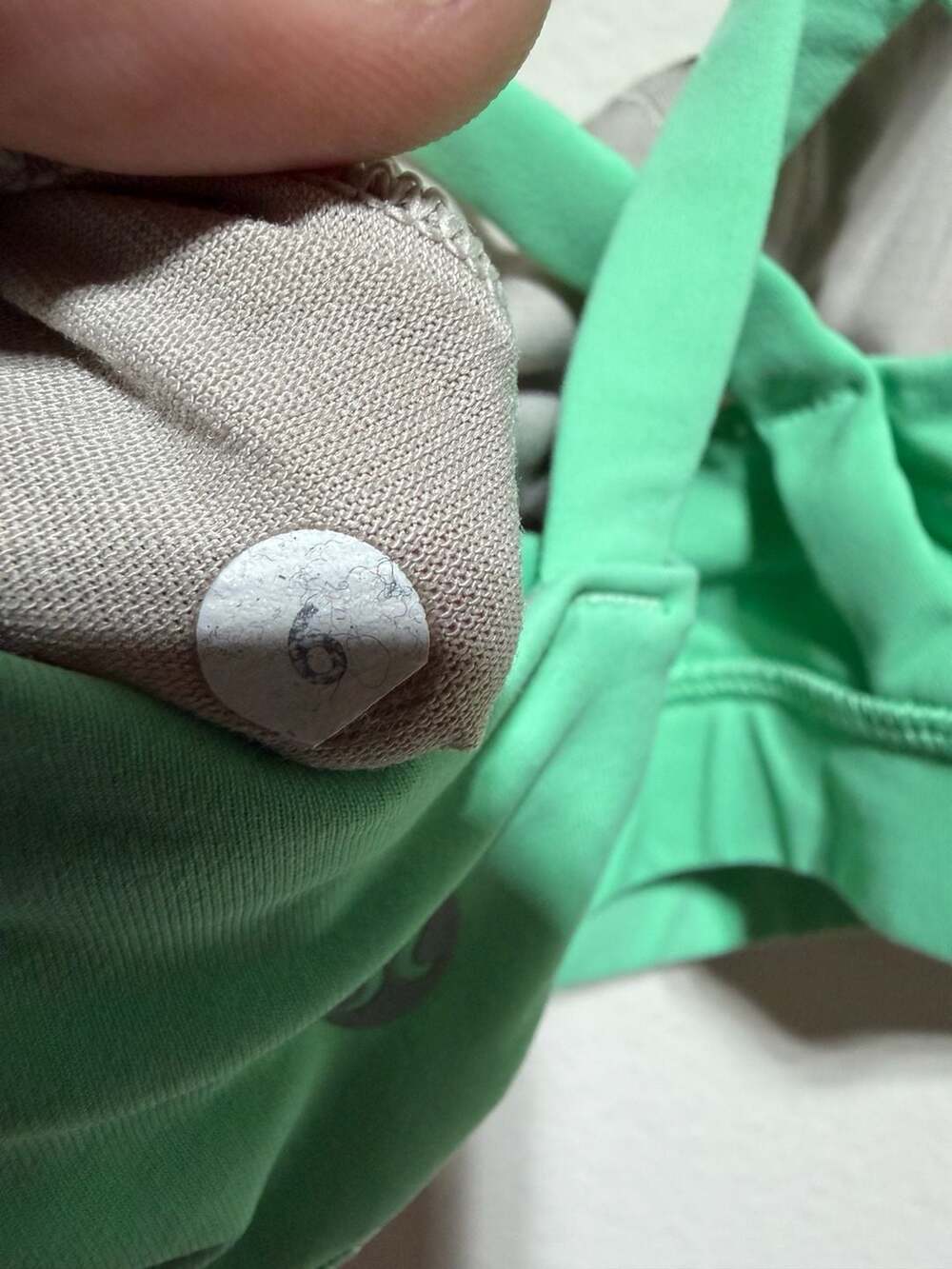 Lululemon Energy Bra *Luxtreme Size 6 Fresh Teal - Picture 4 of 4